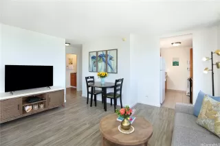 Photo #3: 202603609 Listing 