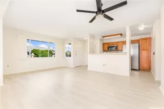 Photo #5: 202603677 Listing 