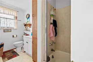 Photo #6: 202603682 Listing 