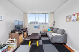 Photo #4: 202603746 Listing 