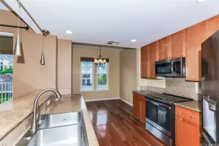 Photo #4: 202603768 Listing 