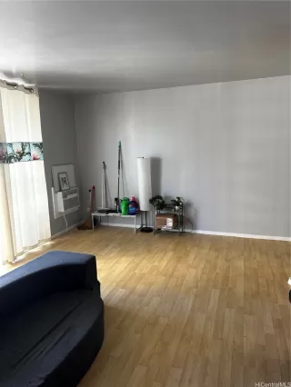 Photo #5: 202603769 Listing 