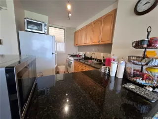 Photo #3: 202603789 Listing 