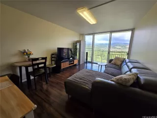 Photo #4: 202603789 Listing 