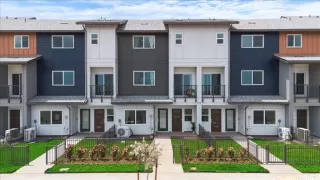 Photo #2: 202603796 Listing 