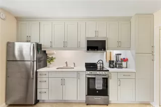 Photo #3: 202603798 Listing 