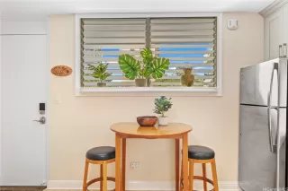 Photo #4: 202603798 Listing 