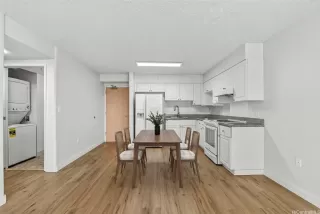 Photo #4: 202603917 Listing 