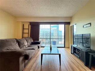 Photo #5: 202603926 Listing 