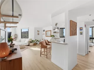 Photo #2: 202603955 Listing 