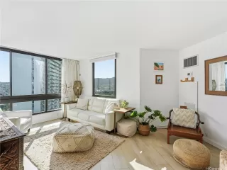 Photo #4: 202603955 Listing 