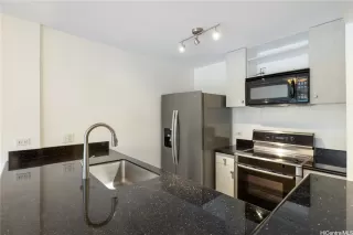 Photo #4: 202603957 Listing 