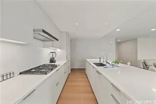 Photo #6: 202603977 Listing 