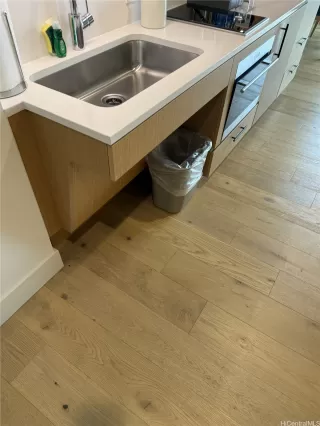 Photo #5: 202603981 Listing 