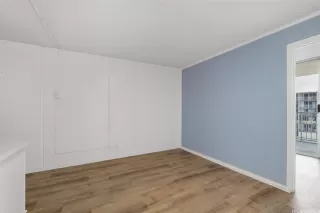 Photo #5: 202604053 Listing 