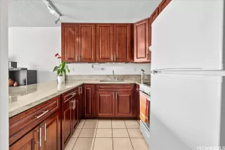 Photo #4: 202604054 Listing 