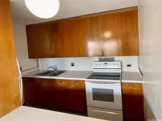 Photo #3: 202604057 Listing 