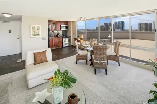 Photo #5: 202604079 Listing 