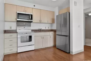 Photo #3: 202604102 Listing 