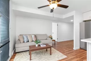 Photo #3: 202604129 Listing 