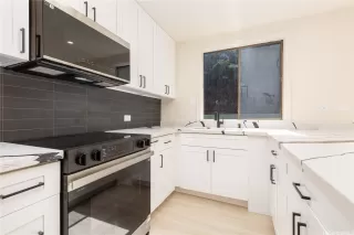 Photo #2: 202604145 Listing 