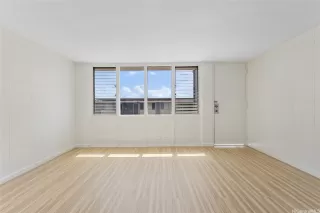 Photo #4: 202604155 Listing 