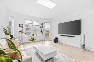 Photo #4: 202604158 Listing 