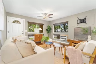 Photo #2: 202604165 Listing 