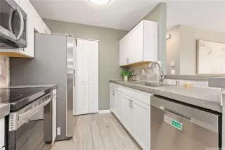 Photo #6: 202604165 Listing 