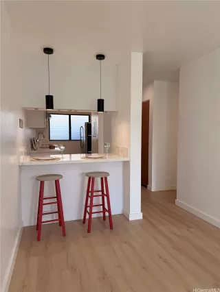 Photo #3: 202604173 Listing 