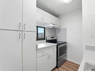 Photo #2: 202604185 Listing 