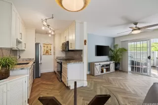 Photo #5: 202604186 Listing 