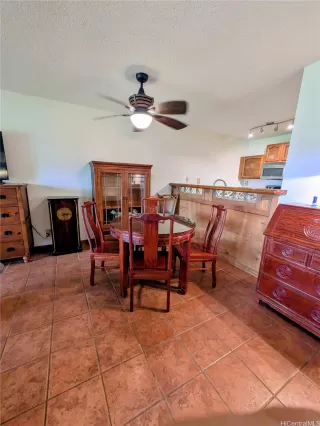 Photo #3: 202604228 Listing 