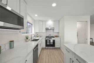 Photo #6: 202604241 Listing 