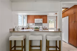 Photo #2: 202604264 Listing 