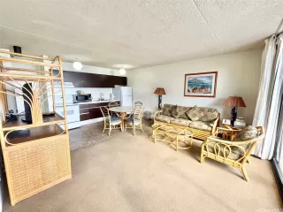 Photo #3: 202604271 Listing 