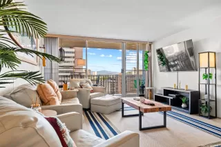 Photo #2: 202604289 Listing 