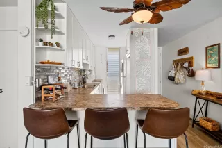 Photo #5: 202604289 Listing 