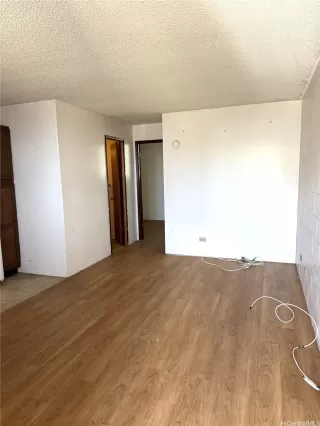 Photo #2: 202604297 Listing 