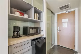 Photo #4: 202604298 Listing 