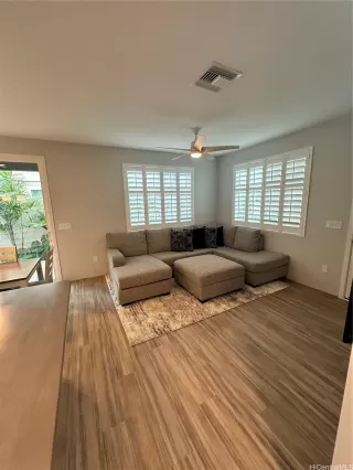 Photo #3: 202604320 Listing 