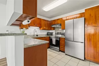 Photo #5: 202604338 Listing 