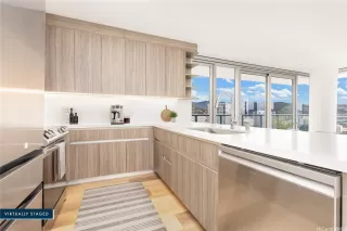 Photo #5: 202604343 Listing 