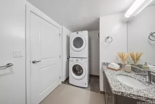 Photo #6: 202604347 Listing 