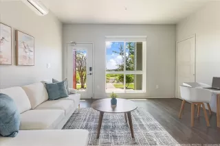 Photo #5: 202604356 Listing 