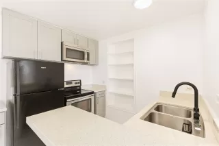 Photo #6: 202604359 Listing 