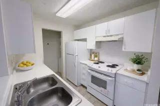 Photo #4: 202604378 Listing 