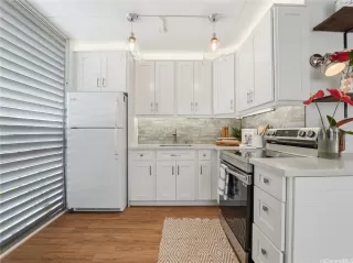 Photo #4: 202604381 Listing 