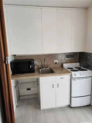 Photo #3: 202604387 Listing 