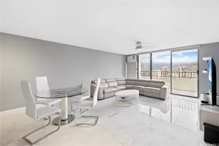 Photo #3: 202604393 Listing 